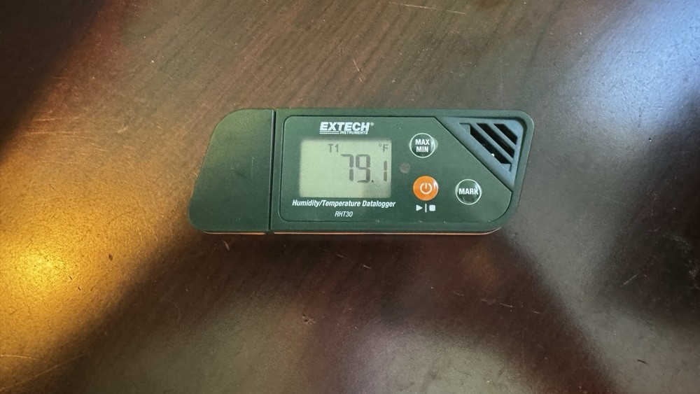 RHT30 USB Humidity/Temperature Datalogger