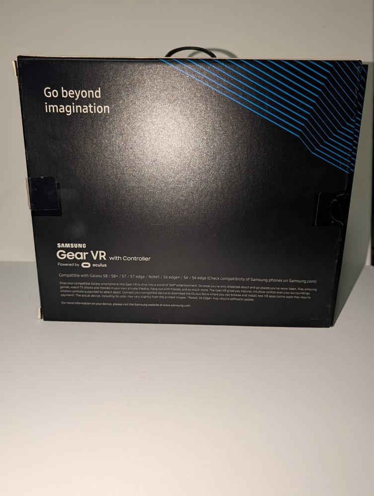 Samsung Gear VR with Controller Powered By Oculus New Open Box SM-R324