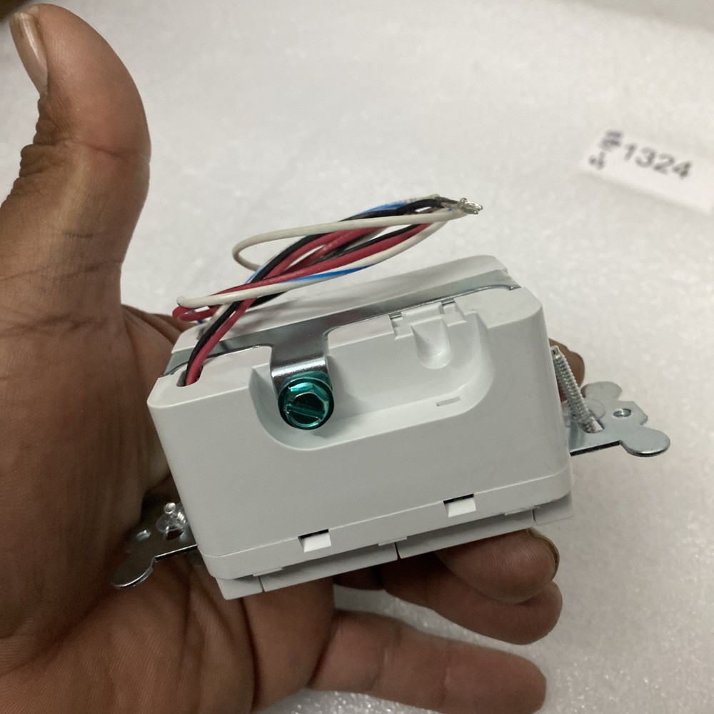 Acuity Controls SPODMA WH White Wall Switch ( Missing Cover )