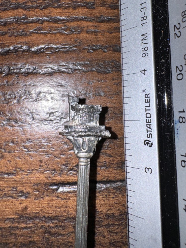 Windsor Castle Exquisite EJ LTD Collector Spoon Silver Tone