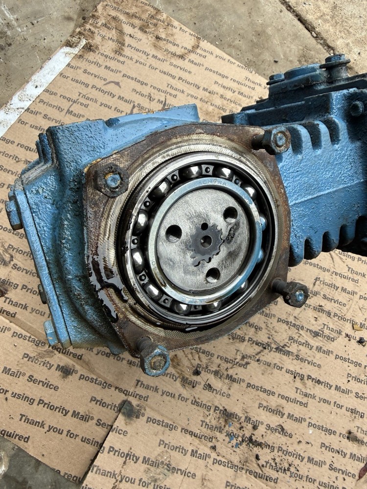 Caterpillar 3116 Bendix Tu-Flo 550 air compressor