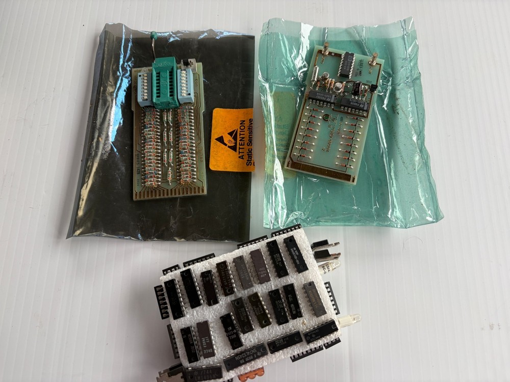 HP 10529A Logit Comparator and cards