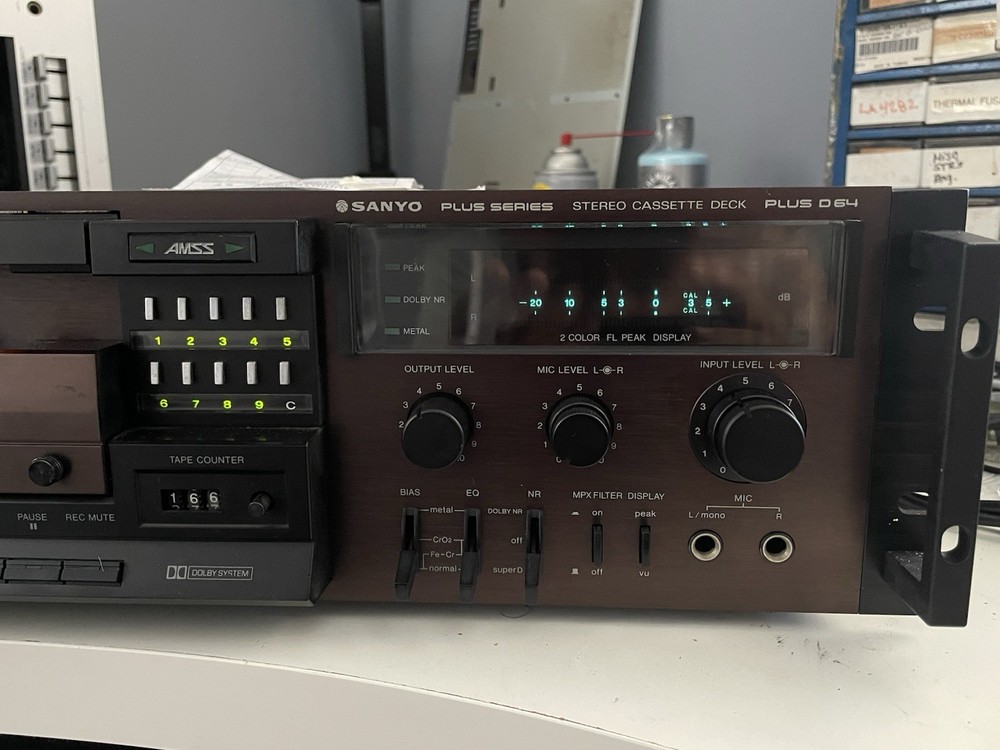 Sanyo Plus Series Stereo Cassette Deck Plus D64 Rack Mount (SERVICED)