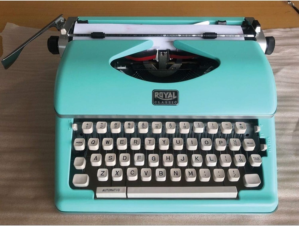 Royal 79101t Classic Manual Typewriter (mint Green)