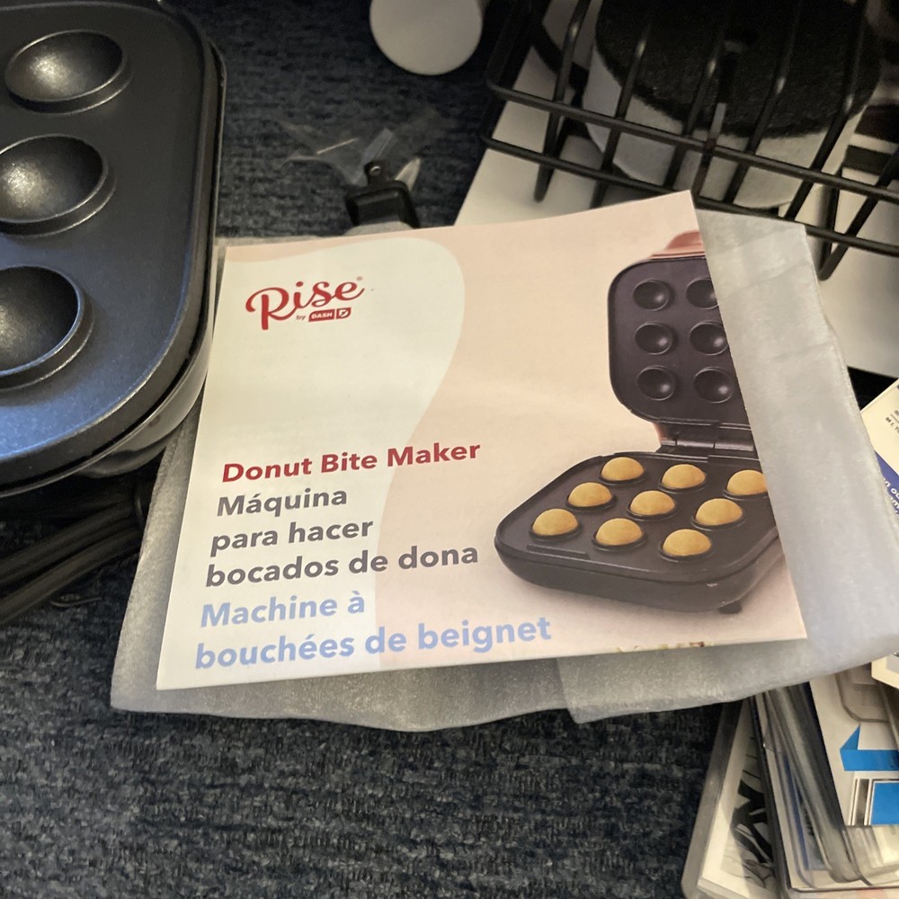 DASH Donut Bite Maker, Pink with Manual, New Ds