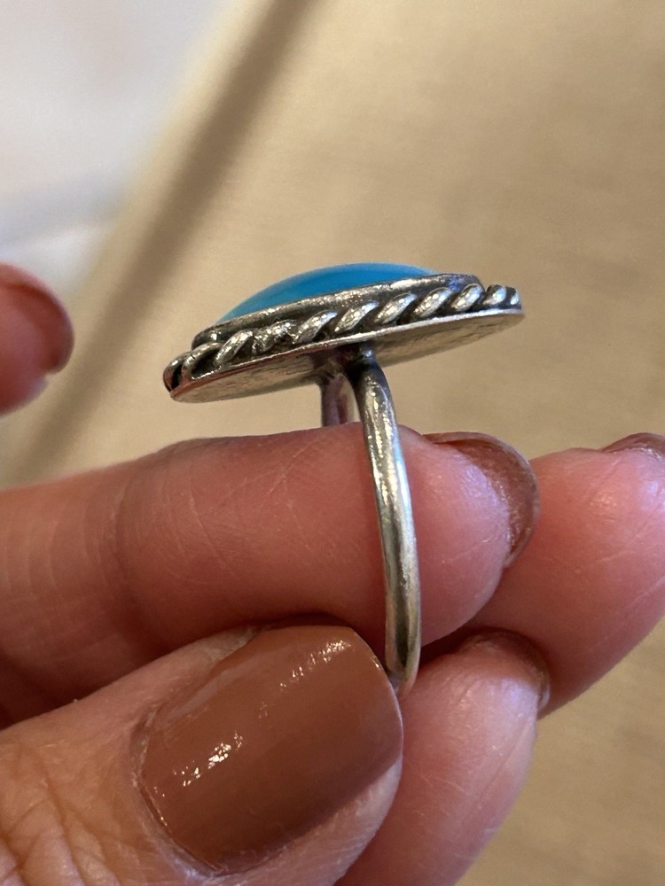 Vintage sterling silver Fetty turquoise ring