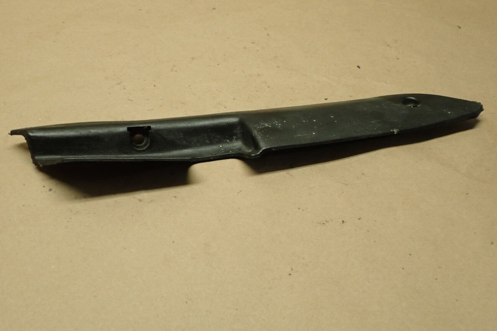 1993 KTM 250 RIGHT SIDE PLASTIC GUARD KM2360R