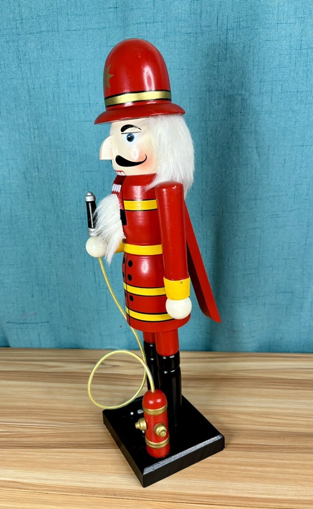 15” Christmas Nutcracker Red Fireman Fire Captain With Water Hose