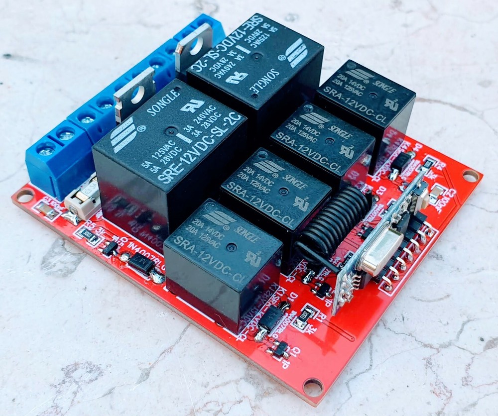 Wireless Remote Control 12VDC 5Amp Dual Axis Solar Panel Sun Tracking Controller