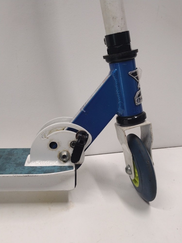 MINIONS KIDS FOLDING SCOOTER