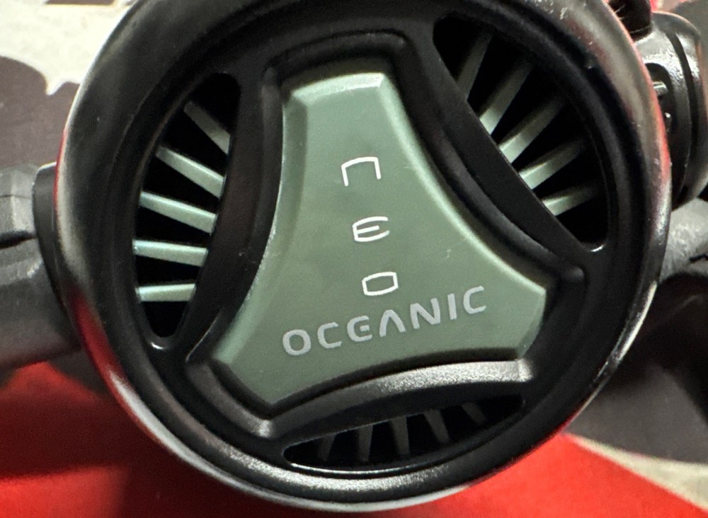 OCEANIC NEO CDX5 SCUBA REGULATOR AWESOME SOLID REG IN NICE CONDITION