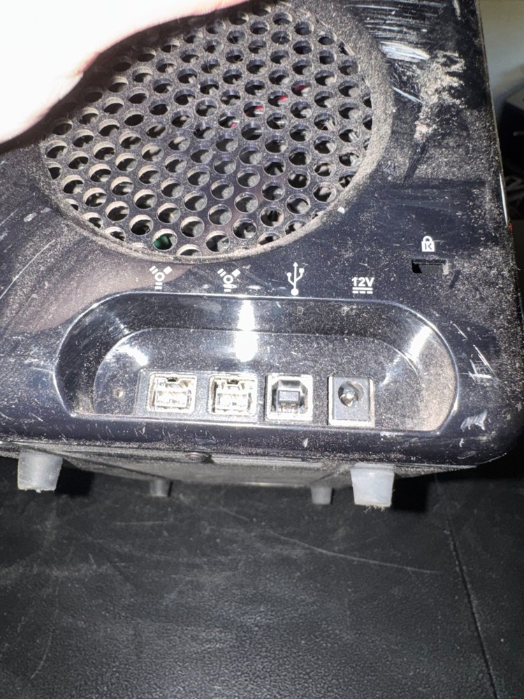 Data Robotics Drobo DRO4D-D DAS Storage Array 4-Drive HDD Enclosure
