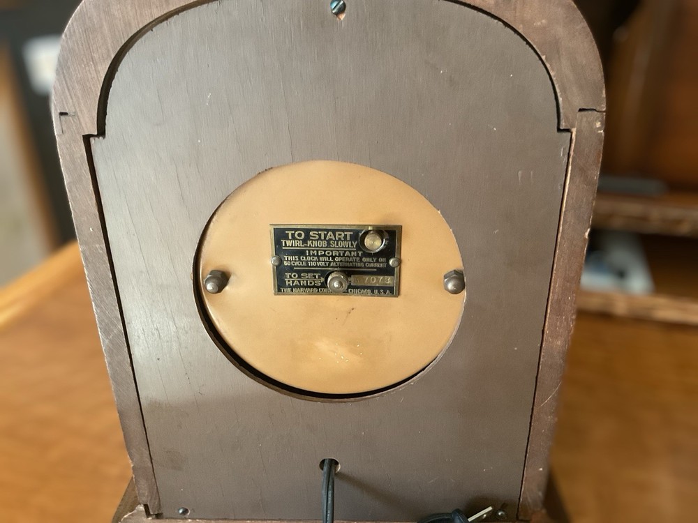 Harvard Eleclok mantel clock