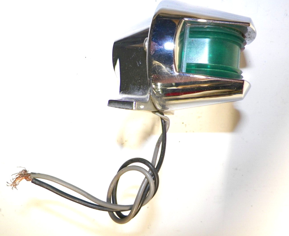 Vintage Marine Bow Light Red/Green