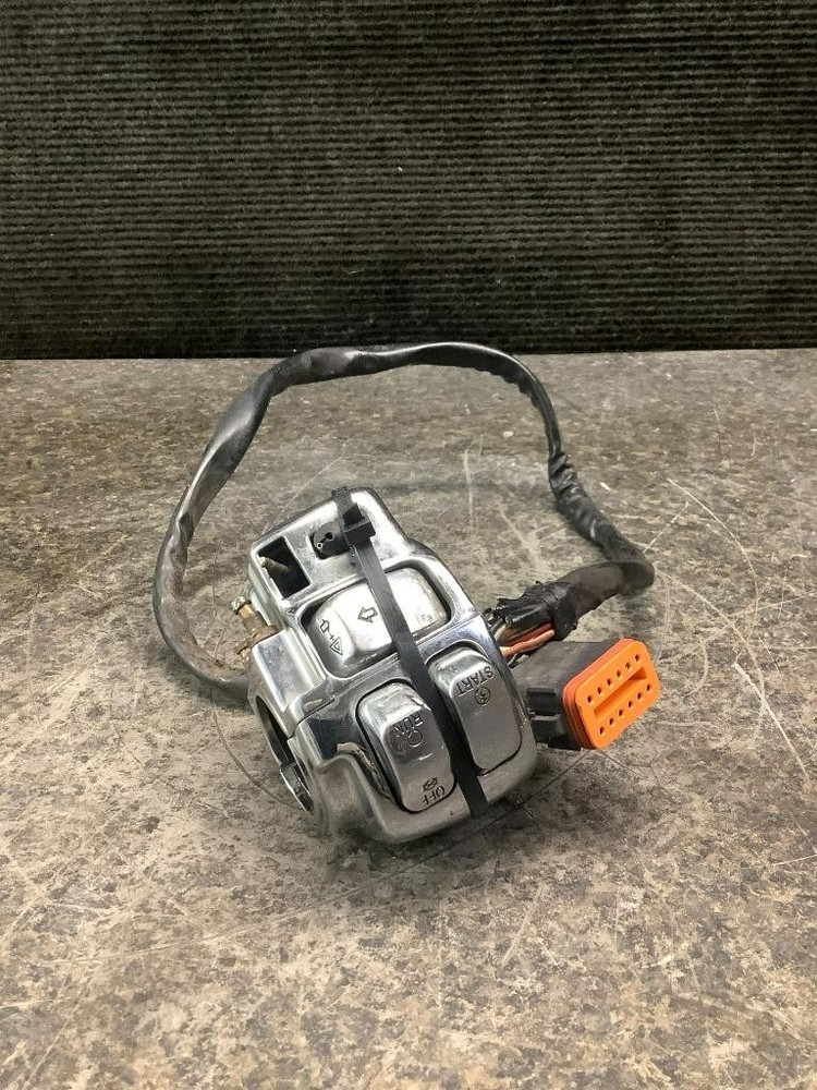 06 Harley Ultra FLHT FLHTCUI Right Start Switch Control 23E