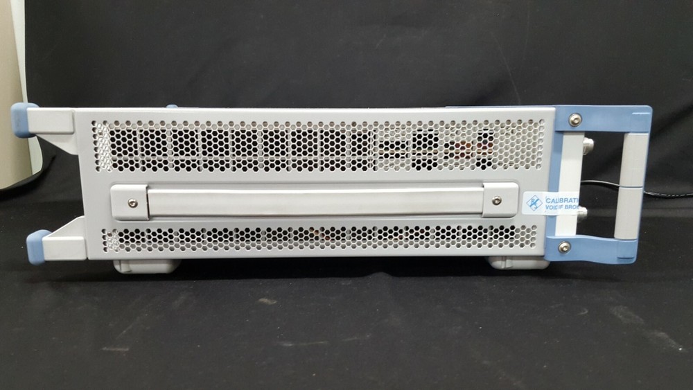 R&S CMWS: Advanced RF Switch Matrix for CMW500 (2248)