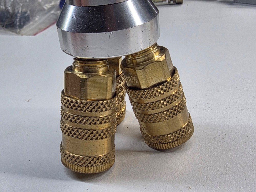 COMPRESSED AIR MAINFOLD – 3-way quick coupling splitter – air compressor – tools