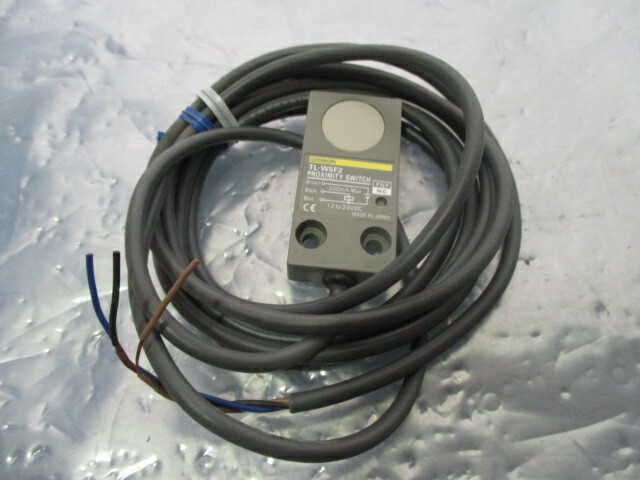 Omron T2-W5F1 Proximity Switch, Sensor, 451706