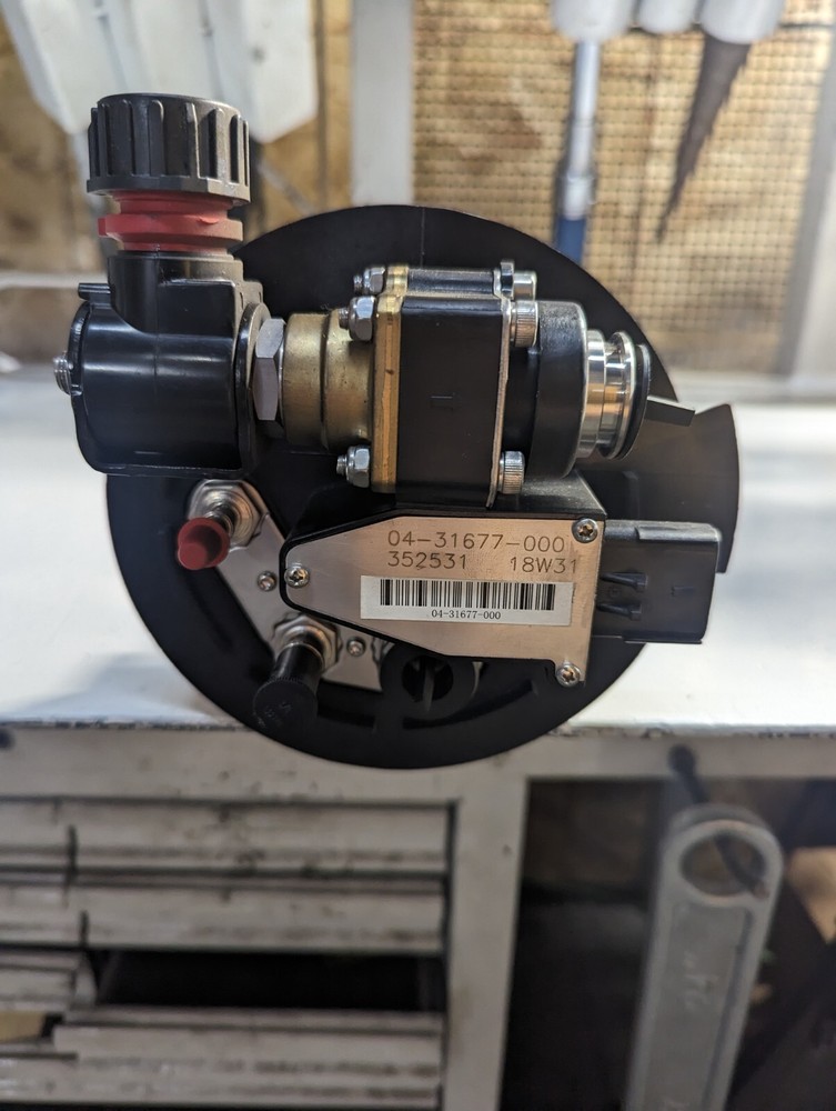 Freightliner 13/23 Gal DEF Tank Header Header