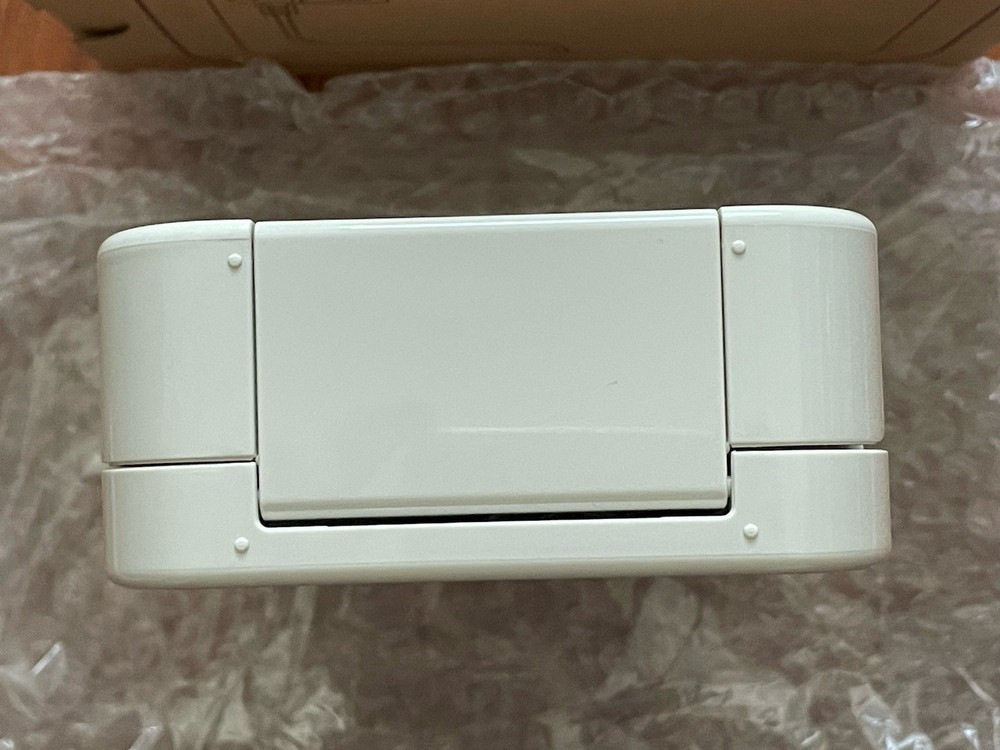 Muji smartphone speaker splash proof