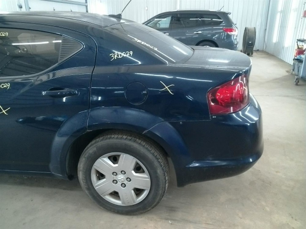 AVENGER 2013 High Mounted Stop Light 104834162