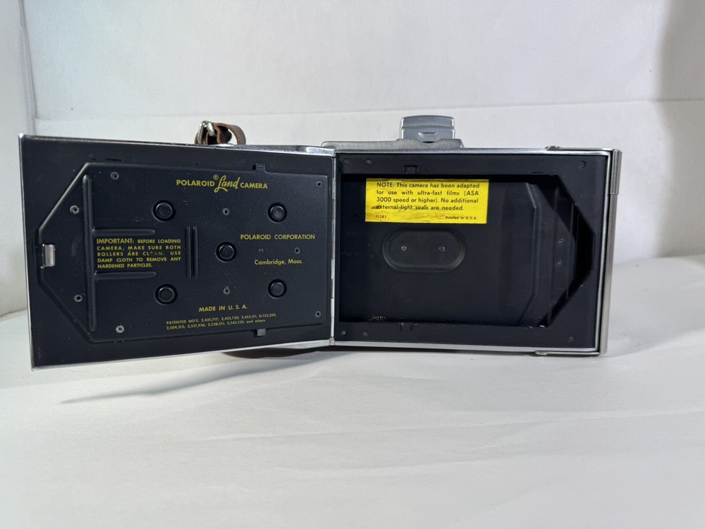 Great Condition Polaroid Land Camera Speedliner Model 95B W/Original Box