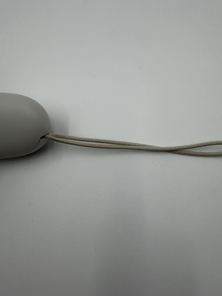 Genuine Oculus Meta Quest 2 Right Controller OEM White Tested Working