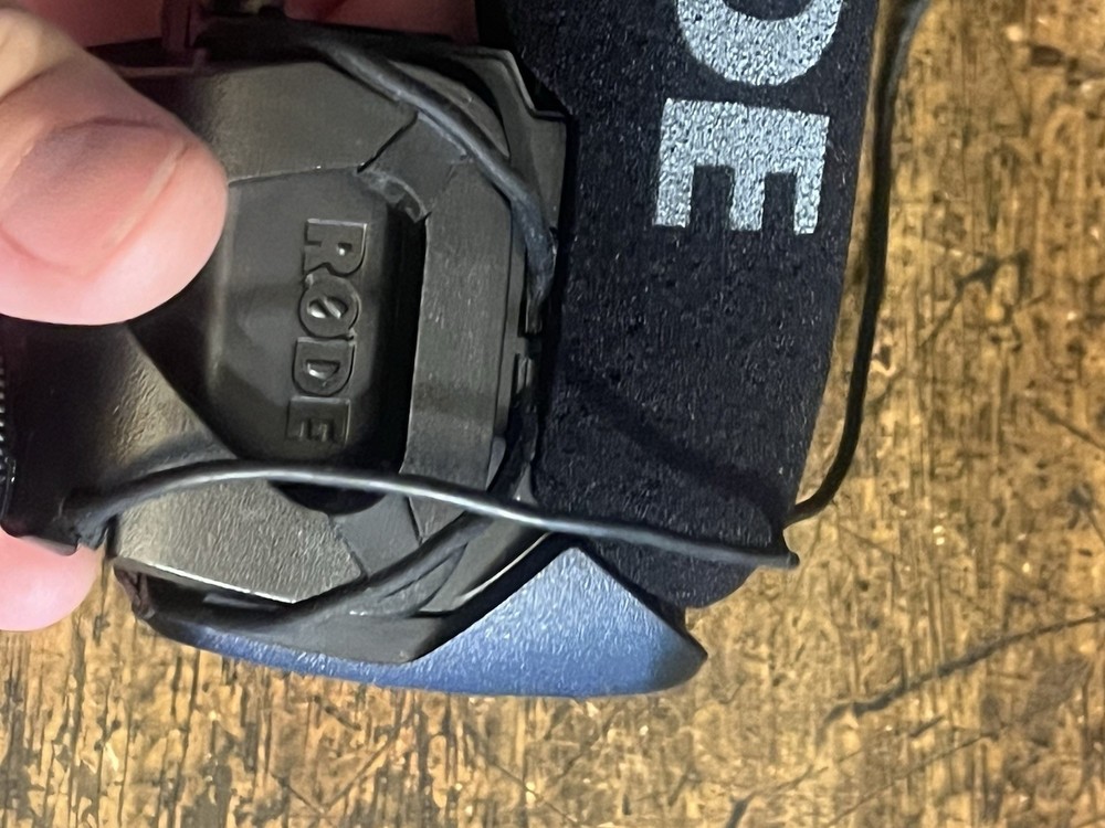 Rode VideoMic Pro. Rode Microphone. No Battery. Please Read