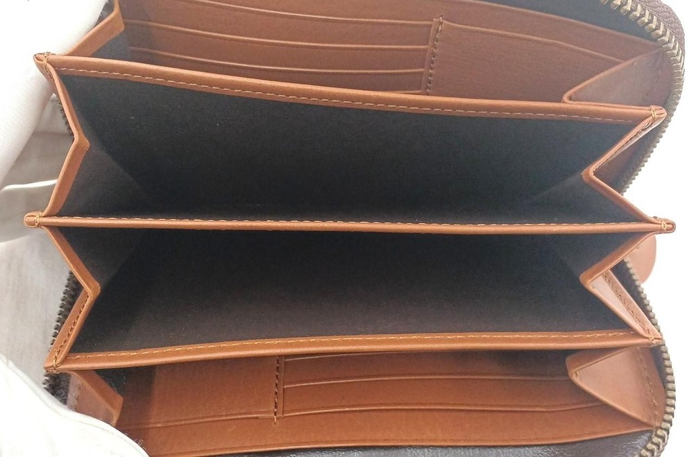 Piccimo Round Zipper Long Wallet
