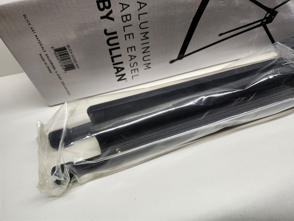 NIB Table Easel Blick Studio by Jullian Expandable Adjustable Aluminum Black