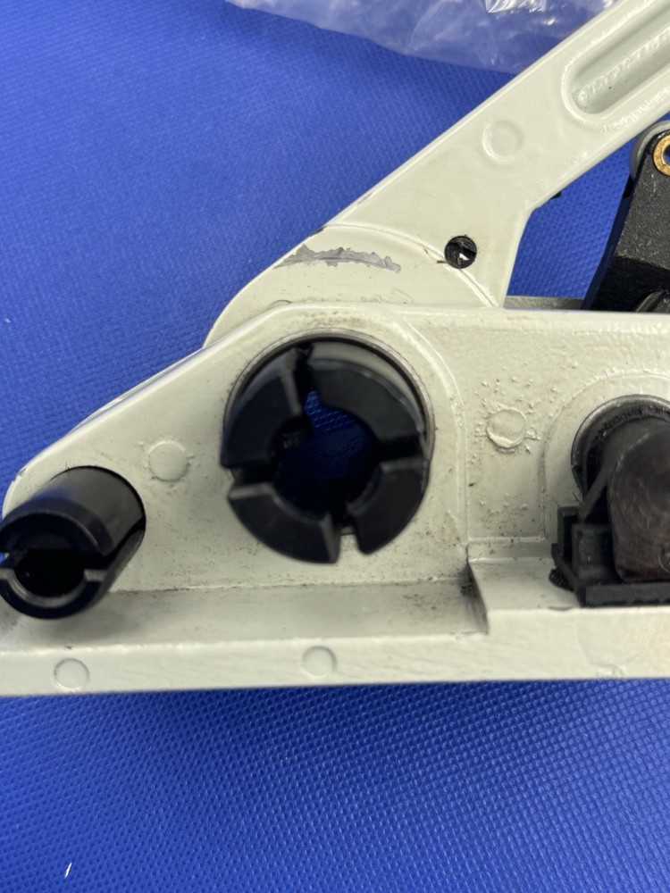 Strongway Poly Strapping Tensioner and Cutter