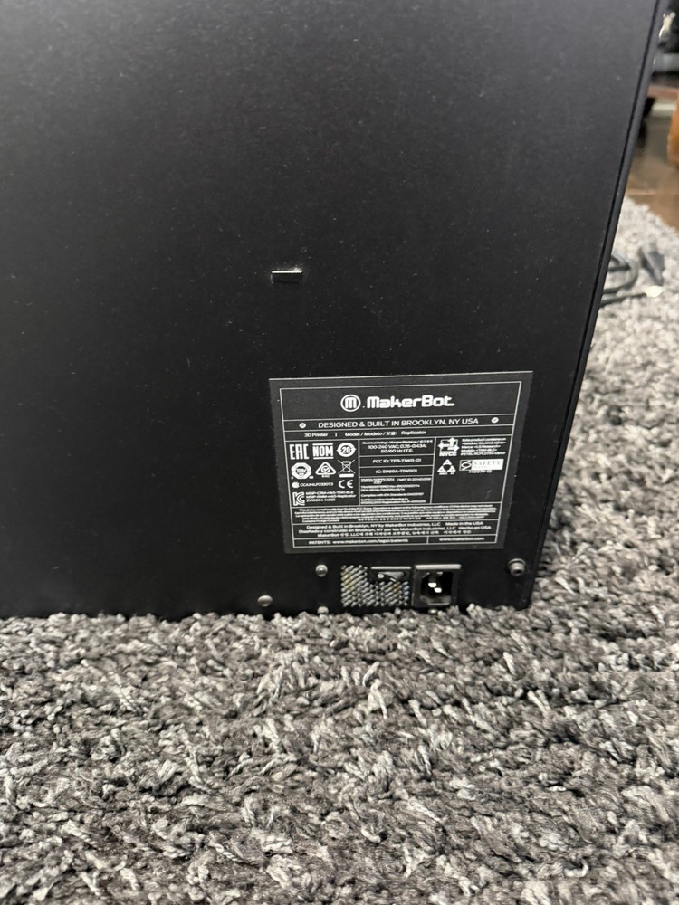 MAKERBOT MP05825 Replicator Desktop 3D Printer