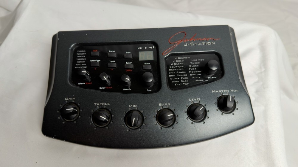 Johnson J-Station Multi-Effects Pedal Processor Black