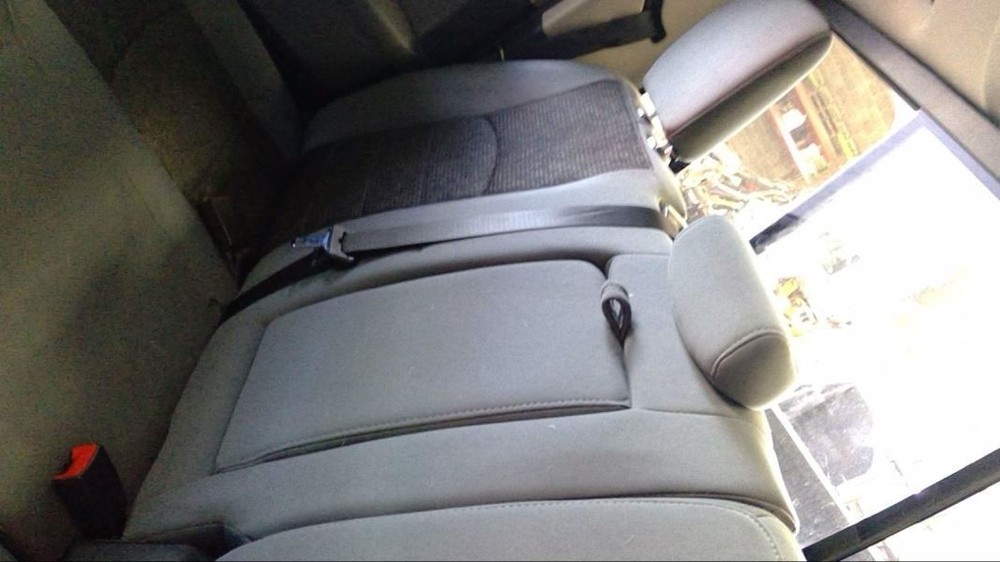 RAM 1500 2014 Air Shutter 595502