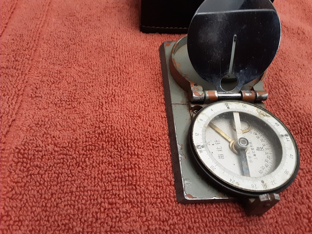 WWII RARE JAPANESE MILITARY COMPASS