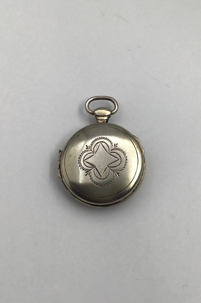 Silver (Partially gold-plated) Main water egg