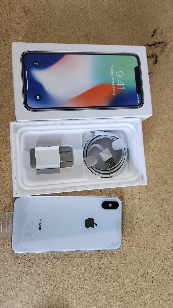 Apple iPhone X - 64GB - Silverish White Untested