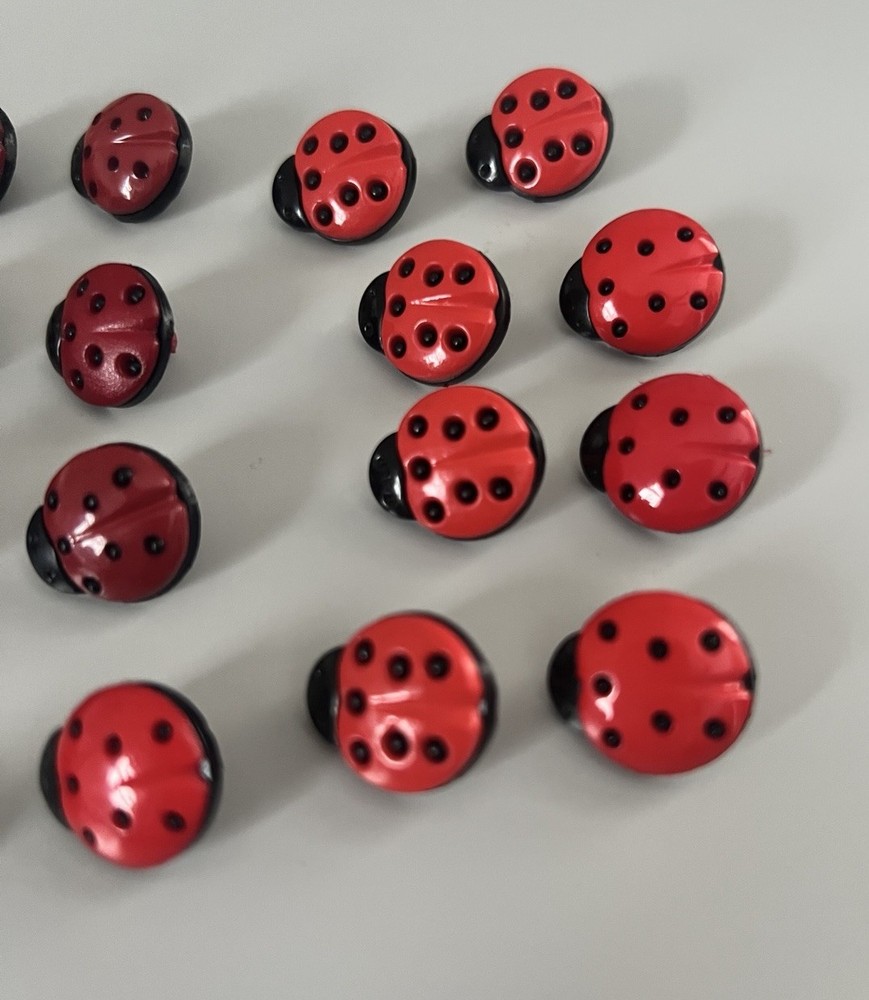LOT OF 20 LADYBUG NOVELTY BUTTONS