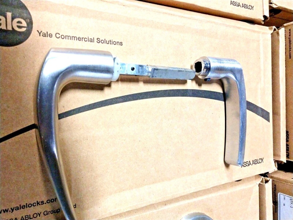 YALE MOR 8822 FL MORTISE DORMITORY US26D FIELD REVERSIBLE REFURBISHED LESS CYL