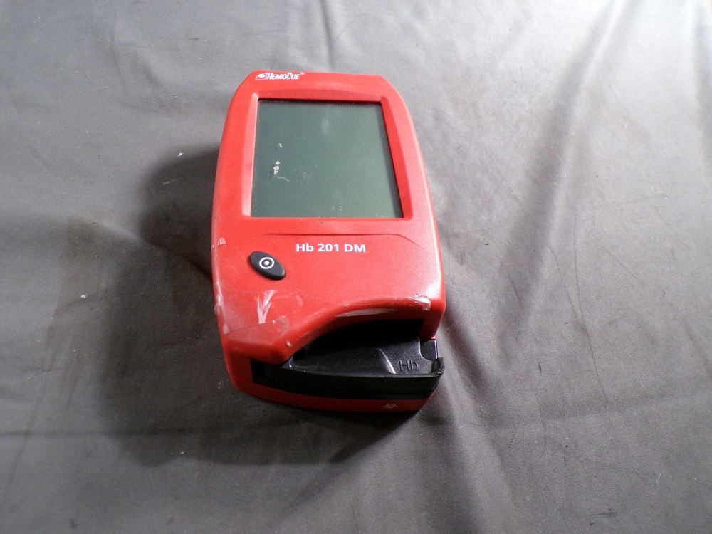 HEMOCUE HB 201 DM SYSTEM ANALYZER