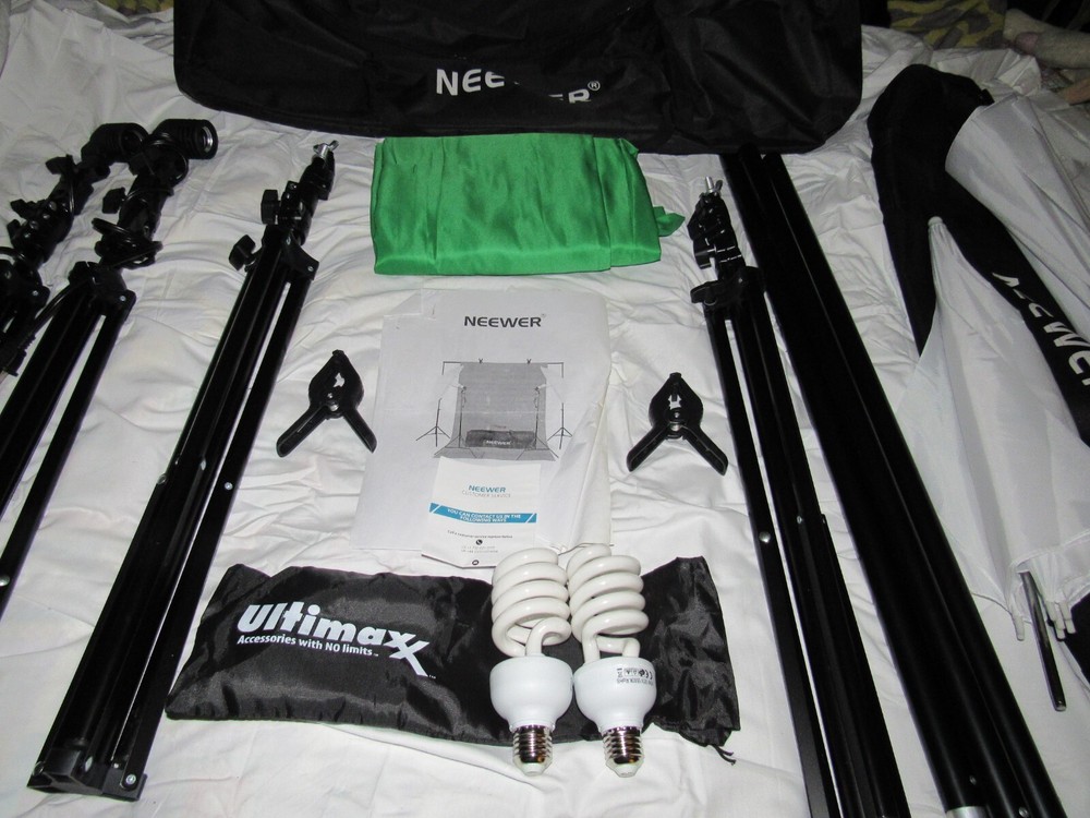 Neweer Photography Studio Lot