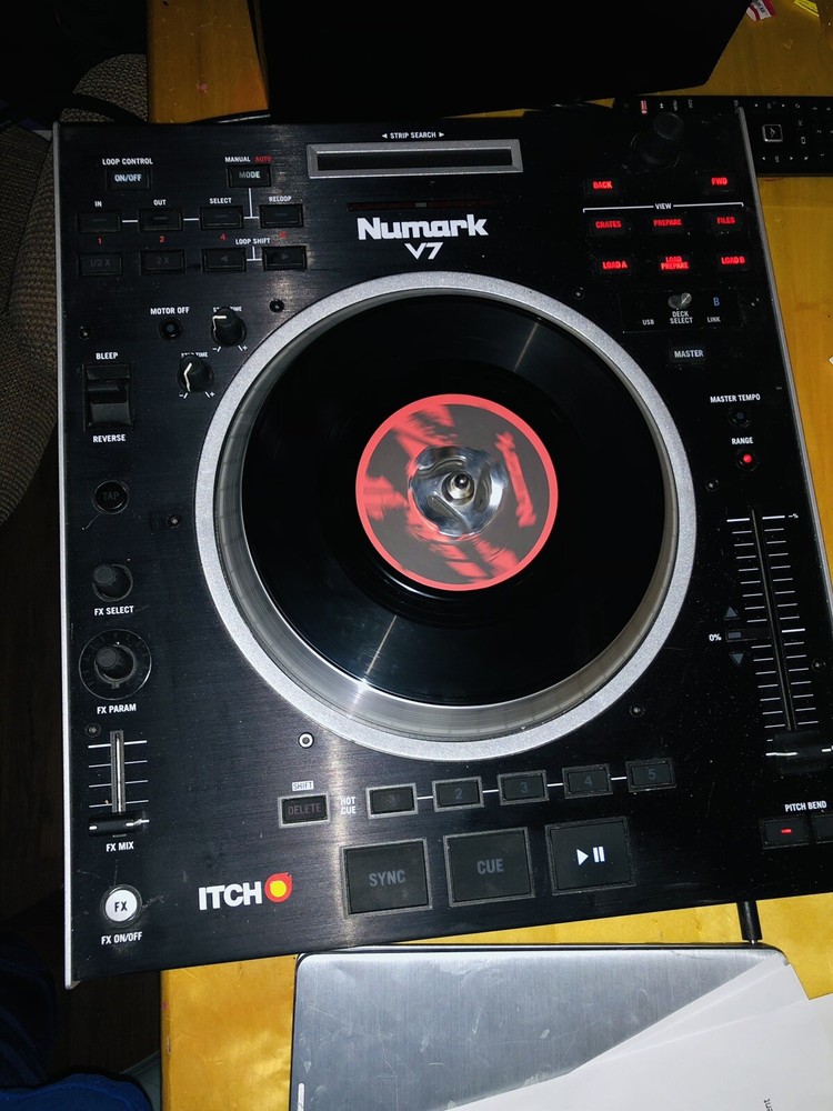 Numark V7 Digital DJ Software Controller