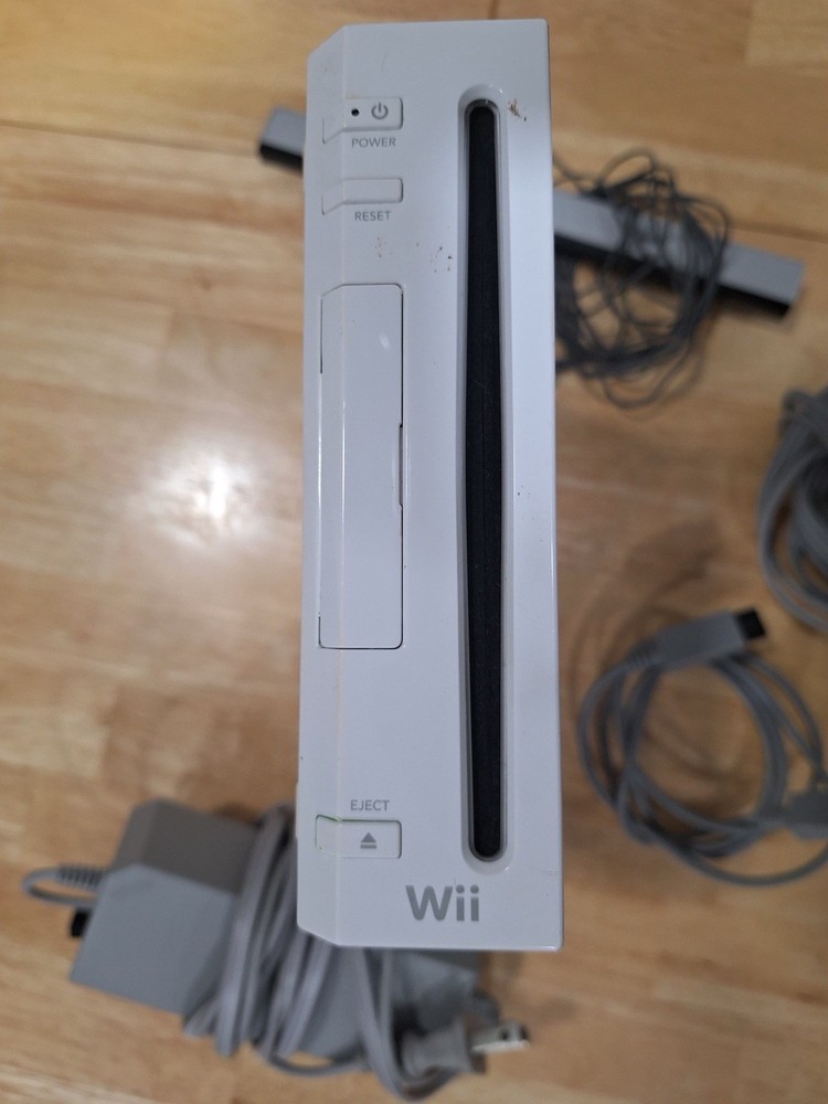 Nintendo Wii Console – White