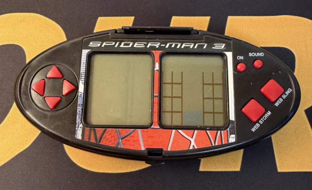 Spider-Man 3 Handheld LCD Electronic Game Tested Working