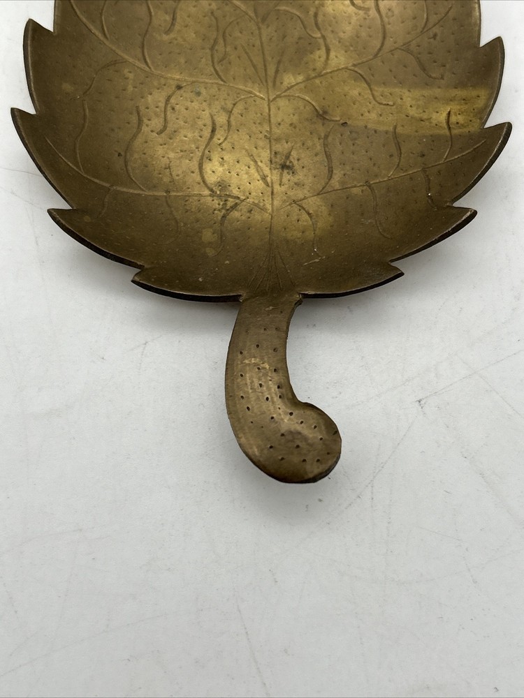 Solid Brass Leaf Shaped Dish Plate 6x4”