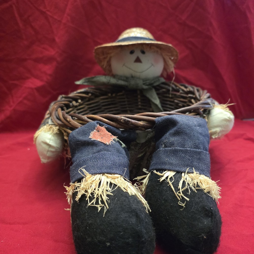 Scarecrow Sitter Basket