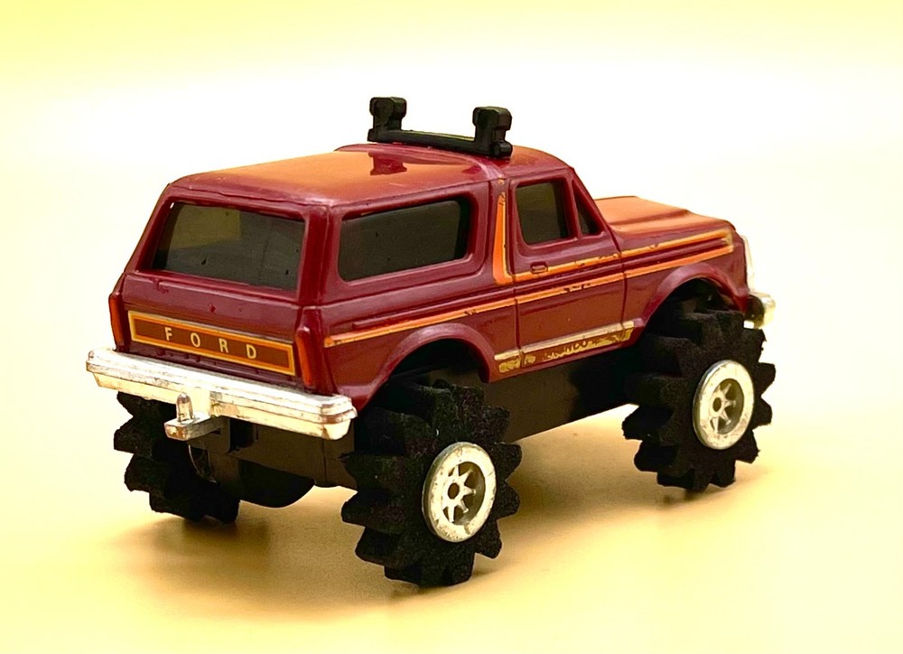 Schaper Stomper Ford Bronco 4x4 Single Speed D2