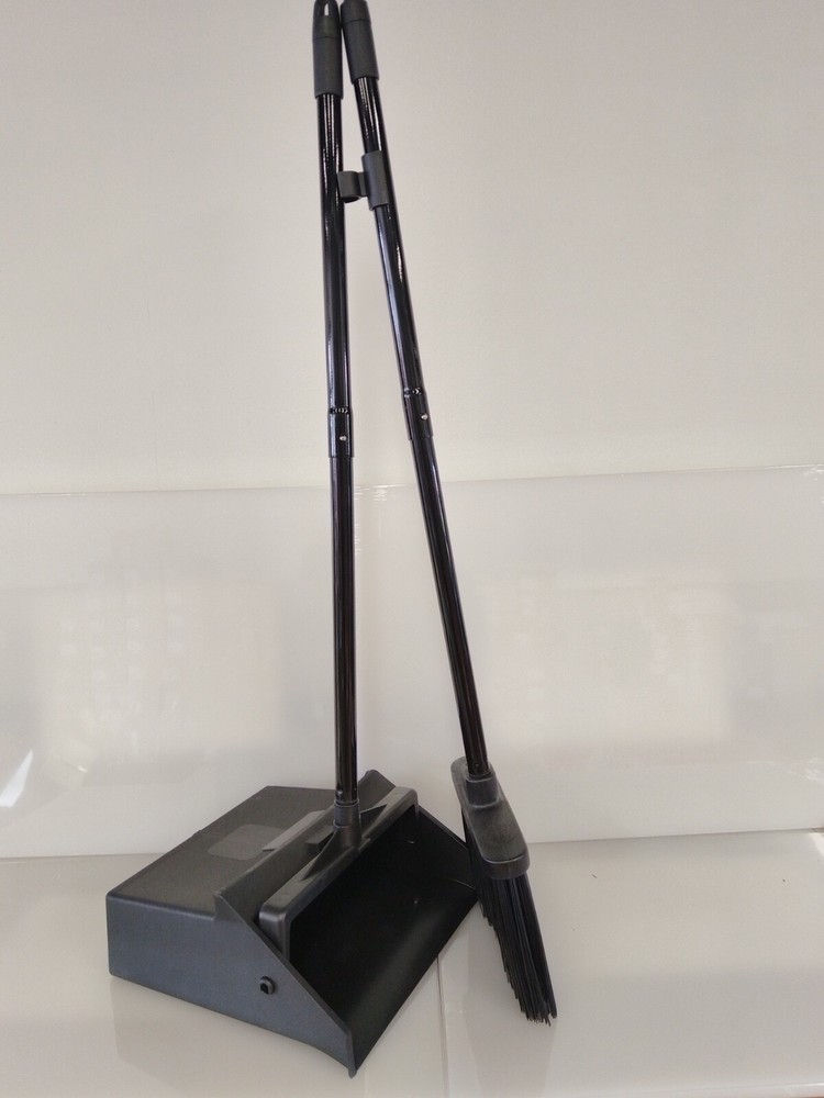 Upright Dust Pan & Broom 36" - Black