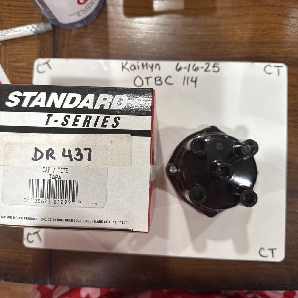 Standard Motor Products DR-437 Distributor Cap