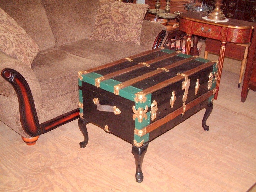 Vintage Trunk, Coffee Table, Storage Chest Chic Style